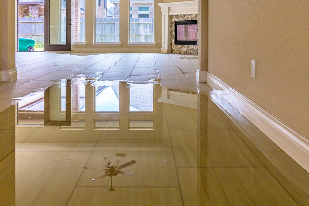 Choose White Glove Plumbing and Restoration for Flood Damage Restoration